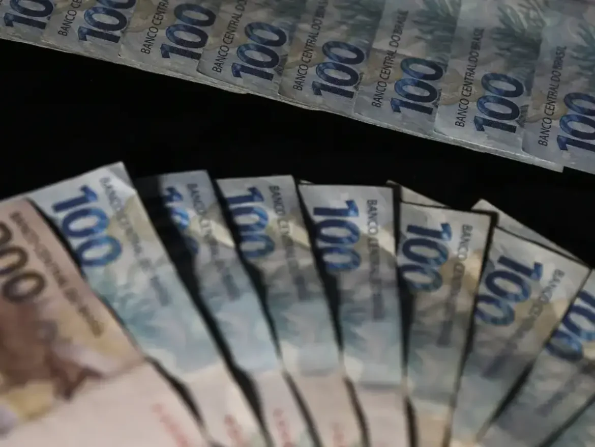 Governo encerra 2024 com arrecadação recorde de R$ 2,65 trilhões