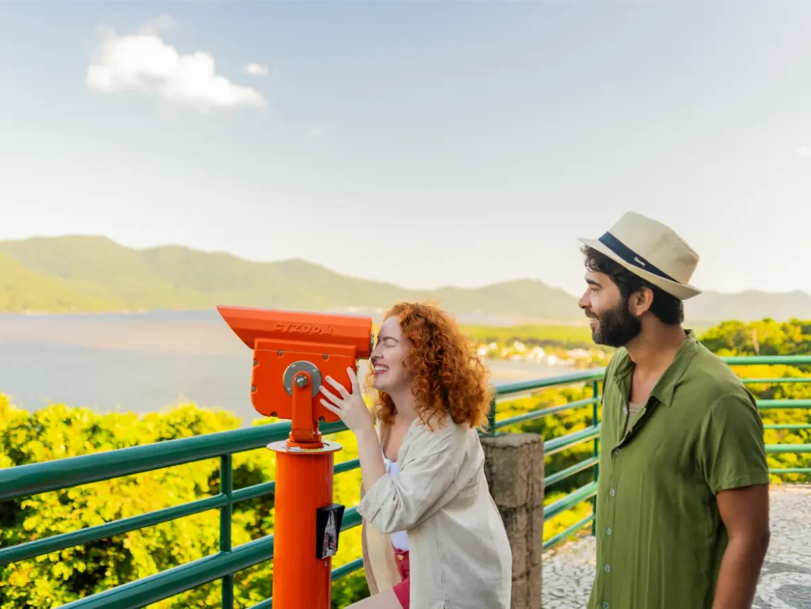 Turismo internacional em Santa Catarina cresce 71% em janeiro de 2025 e supera média nacional turismo em santa catarina atrações turísticas florianópolis pontos turísticos floripa lagoa - Revista Tendências do Turismo 2025 apresenta mudanças no setor turístico no Brasil e no mundo - Feriados prolongados em abril são ideais para quem quer viajar por Santa Catarina