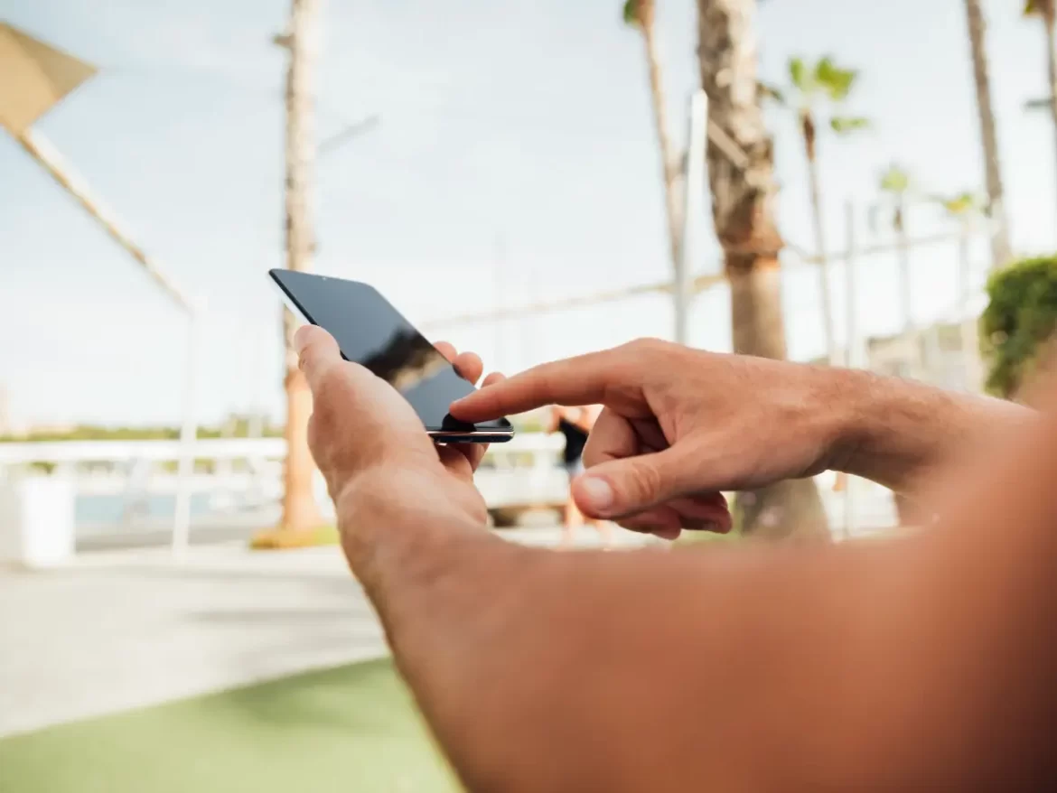 Novo sistema envia alerta no WhatsApp a quem usar celular roubado ou perdido