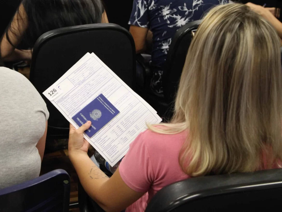 Oportunidade pós-feriadão: Agências do Trabalhador iniciam a semana com 21,5 mil vagas