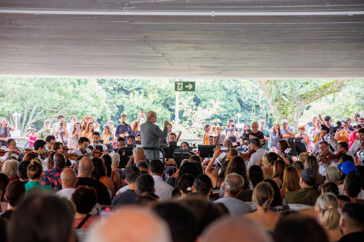 Orquestra Sinfônica do Paraná retorna ao MON com concerto gratuito