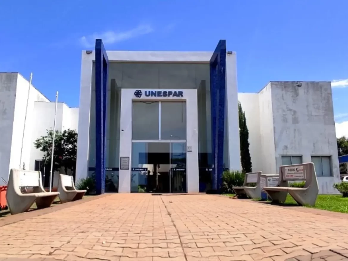 Unespar oferece 680 vagas gratuitas em 70 cursos e graduação presenciais em sete cidades do Paraná