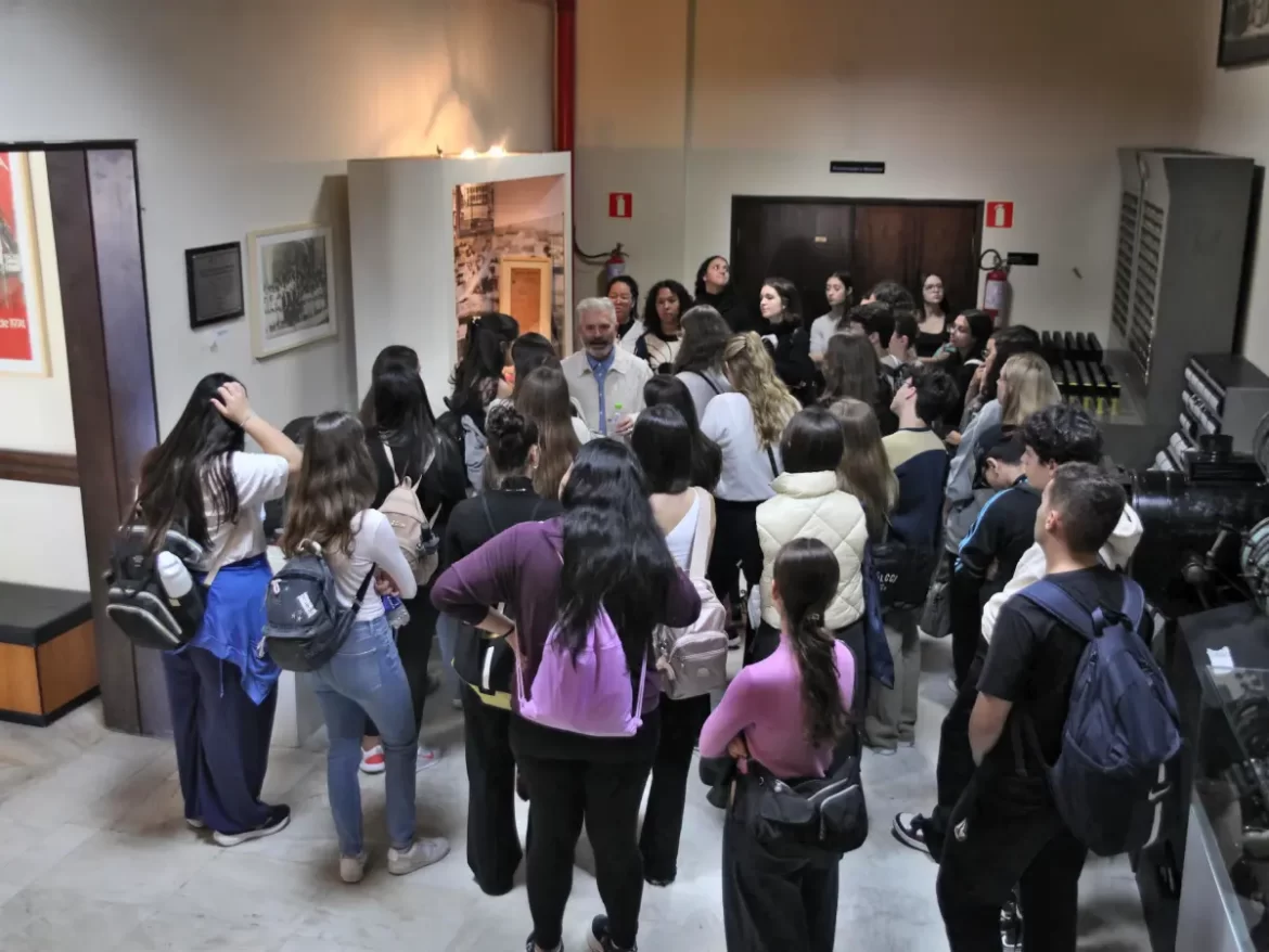 Teatro Guaíra reabre suas portas para visitas guiadas