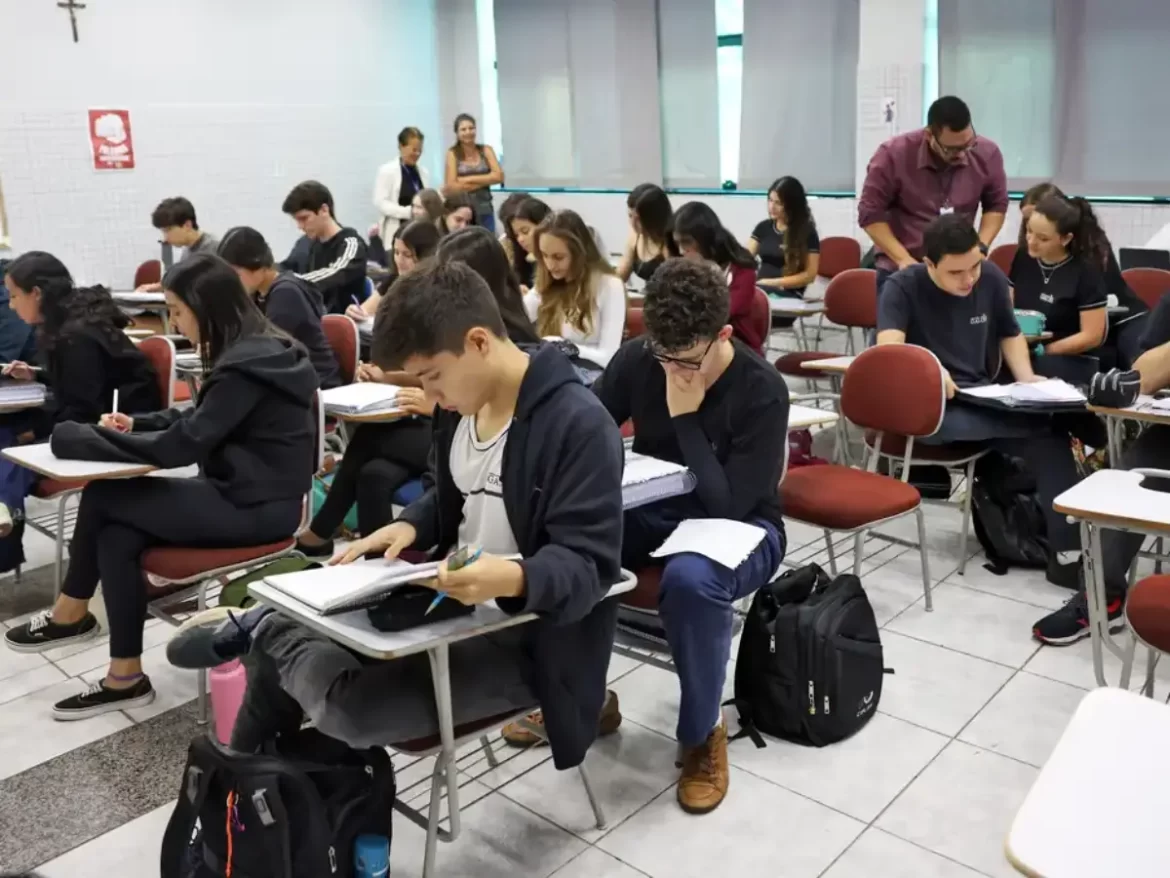 Saiba tudo sobre as inscrições e datas do Enem 2025
