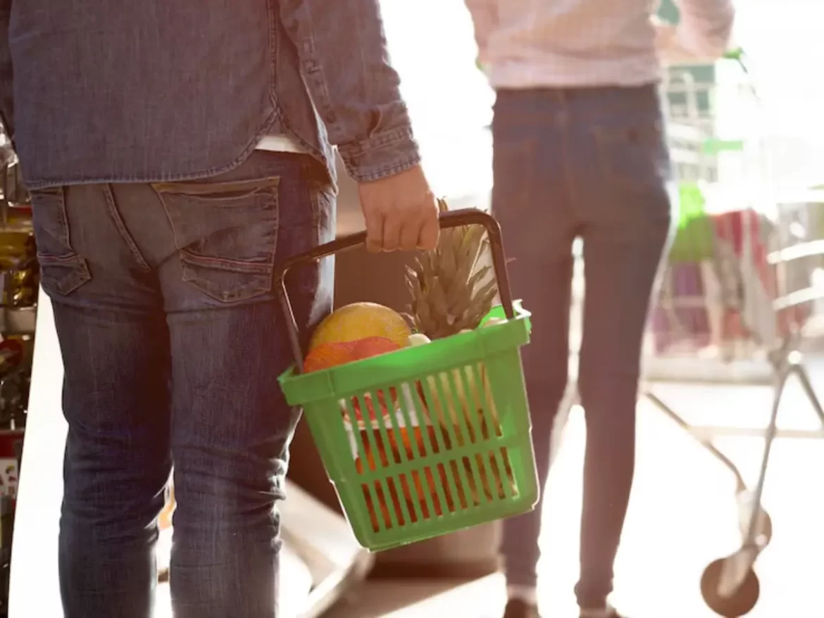 Supermercados defendem contrato por hora para enfrentar falta de mão de obra