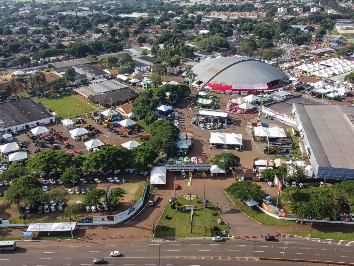 Festas regionais e feiras movimentam o turismo em todas as regiões do Paraná em maio