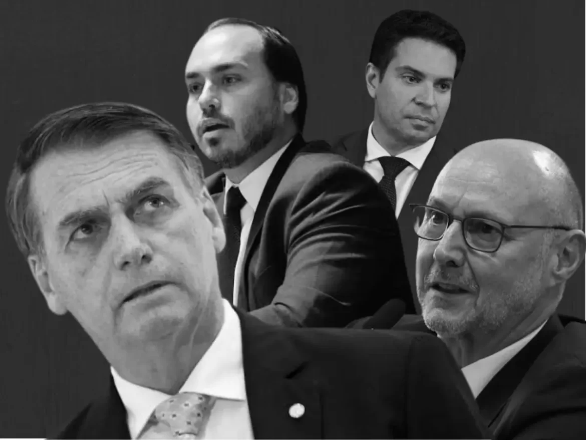 https://conectasc.com.br/2025/06/17/bolsonaro-carlos-ramagem-e-diretor-da-abin-sao-indiciados-pela-pf-por-espionagem-ilegal/