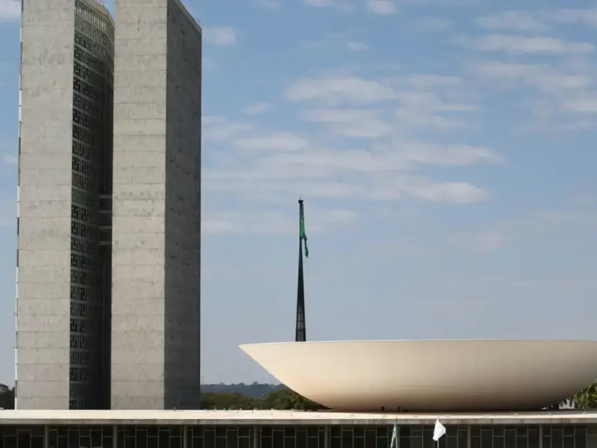 Câmara aprova cancelamento digital de contribuição sindical