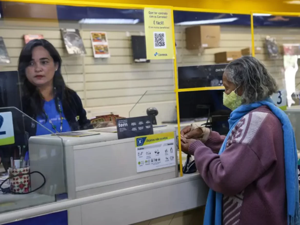 Em Santa Catarina, 240 agências dos Correios atendem aposentados e pensionistas para contestação de descontos indevidos